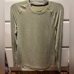 Lululemon Men’s Long Sleeve Shirt